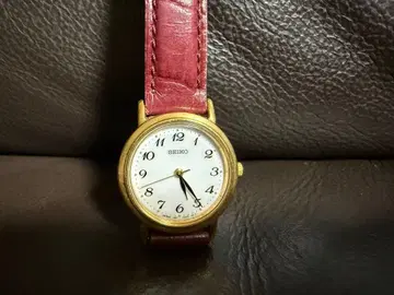 빈티지 SEIKO 골드 케이스 빨간색 가죽 손목시계