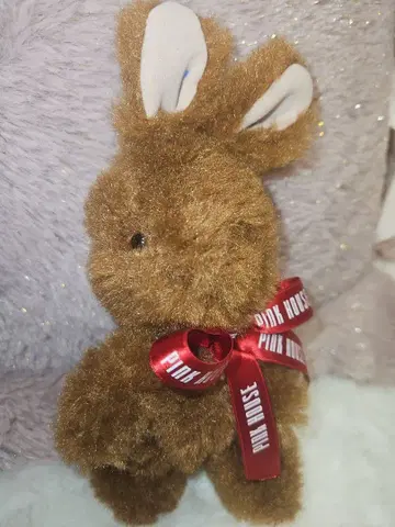 핑크하우스 PINK HOUSE 토끼 코사지