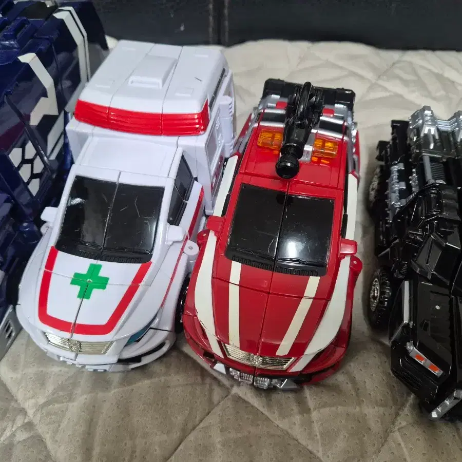 Hello Carbot Pentastorm X (includes weapons) on Bunjang Global Site.