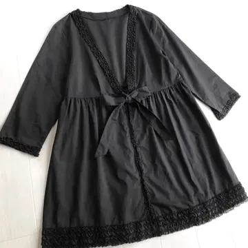 잉게보그 면 로운 피코 프릴 블랙 7부 소매 오버 블라우스