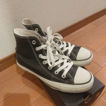 CONVERSE ALL STAR 블랙 하이컷 가죽 스니커즈