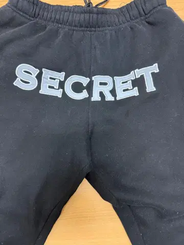 조거 팬츠 SECRET 블랙