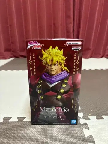 모메토리아 DIO 피규어