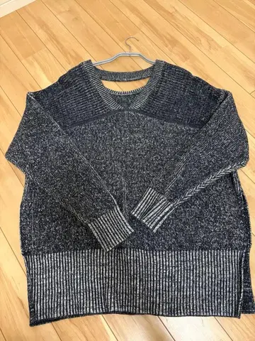 W FACE CUT NECK WIDE KNIT TOPS
