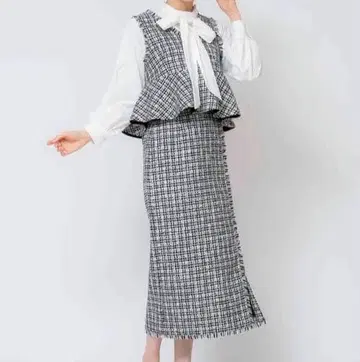 노엘라 트위드 페플럼 셋업