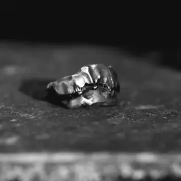 VAINON Cracked Ring