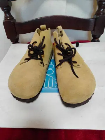버켄스탁 댄디 스웨이드 가죽 부츠 베이지 정품 새상품급 25cm