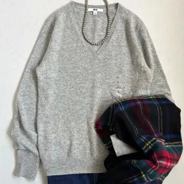 미사용 씰 부착 유니클로 캐시미어 V넥 S 라이트 그레이