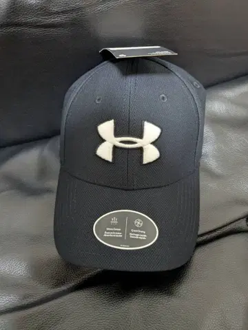 언더아머 캡