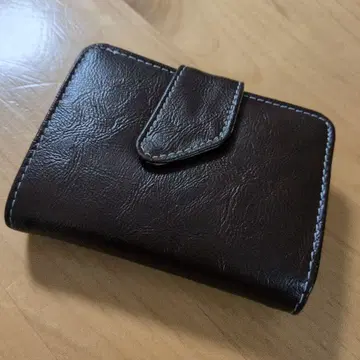 다크 브라운 카드 케이스 스냅 버튼 부착