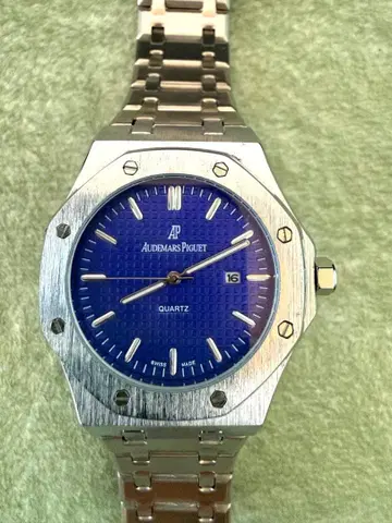 스테인리스 소재 손목시계 상세 불명