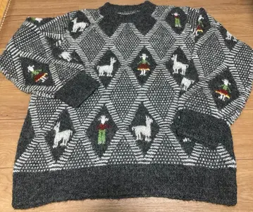 알파카 올 패턴 스웨터