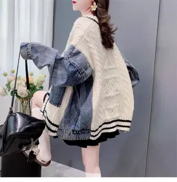 아이보리와 데님 긴팔 니트