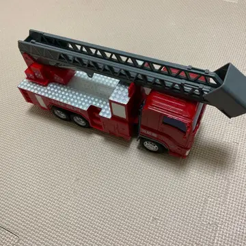 [ 새상품급 ] 빨간색 소방차 신축 사다리 포함