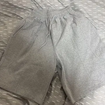 치카시츠 맨투맨 하프 팬츠