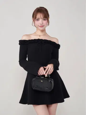 오프숄더 프릴 니트 미니 원피스