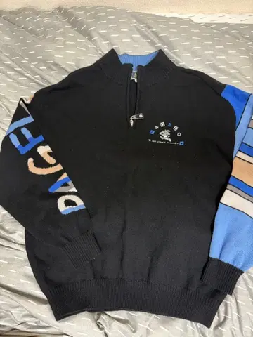 PAGELO 하프 지퍼 니트