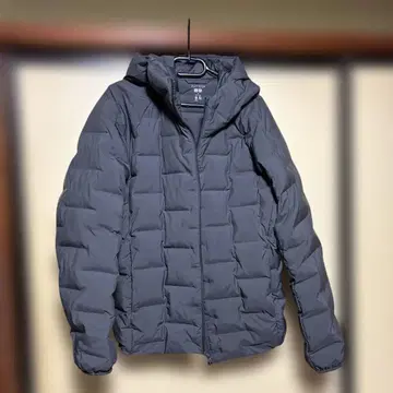 UNIQLO PUFFTECH 그레이 M 다운 자켓