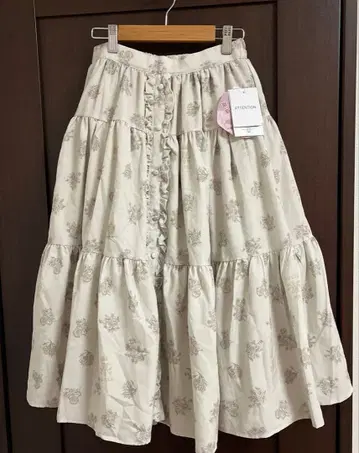 미사용 새상품 시마무라 x 아오키 미사코 니나스 스커트 [베이지]