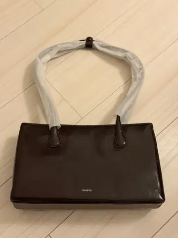 STAND OIL 스퀘어 로우백 마론 다크 브라운 숄더백