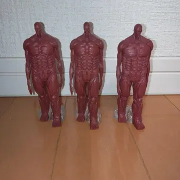 진격의 거인 땅울림 거인 피규어