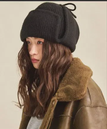 미러 스토크 니트 플라이트 비니