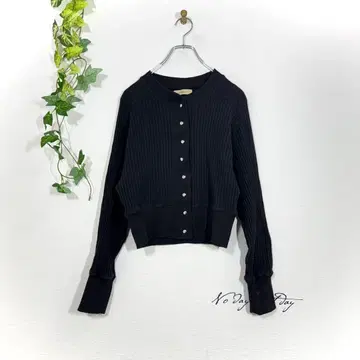 MEDDUM 돌먼 슬리브 리브 니트 가디건 크롭 기장 블랙