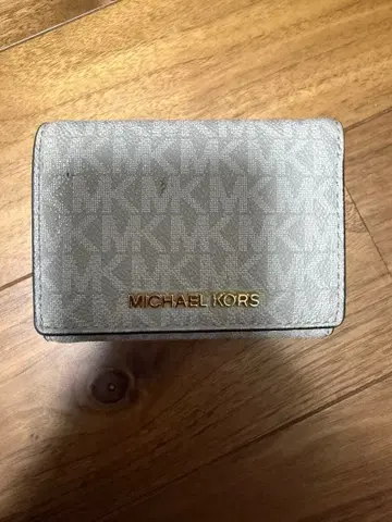 MICHAEL KORS 3단 폴더형 지갑 그레이