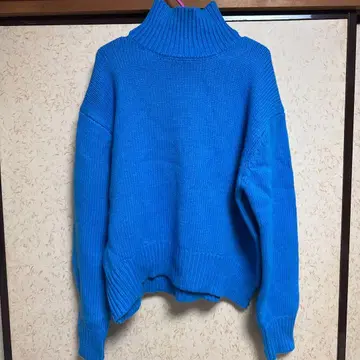 Ungrid 파랑 터틀넥 스웨터 12월 한정판