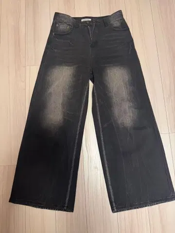 MENES 블랙 배기 데님 페이드 가공