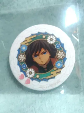 귀멸의 칼날 프리롤 캔 배지 토미오카 기유