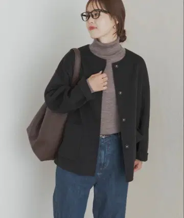 울 리버 노카라 미들 코트