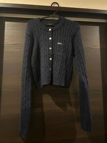 w closet 네이비 케이블 니트 가디건