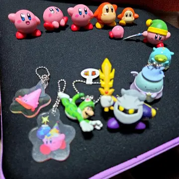 스미코구라시 커비 피규어와 키링 세트