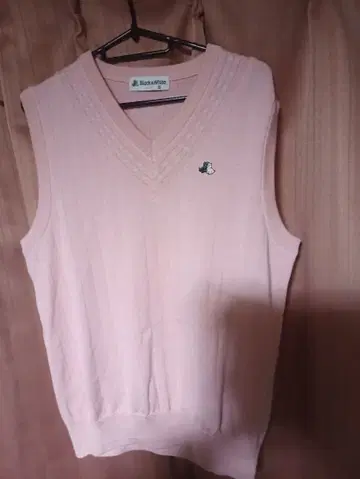 Black & White 핑크 니트 베스트 M