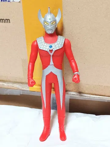 익명 배송 울트라맨 타로 18cm 소프트 비닐 피규어 울트라 히어로 24