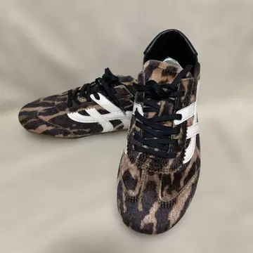 스니커즈 레오파드