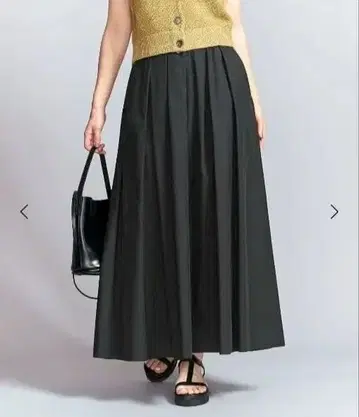 유나이티드 애로우즈 블랙 플레어 스커트 롱 기장