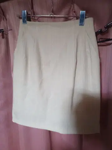 LAUTREAMONT 로트레아몽 베이지 스트라이프 타이트 울 스커트