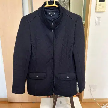 INDIVI 퀼팅 자켓 네이비 38