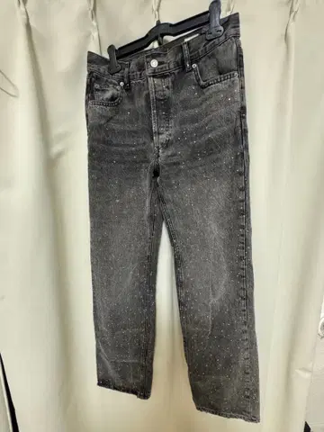 ZARA 비즈 장식 그레이 스트레이트 데님