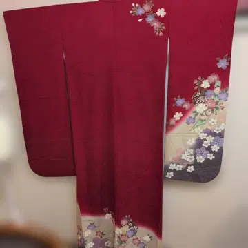 [ 새상품급 ] 빨간색 꽃무늬 후리소데 기모노
