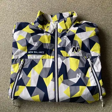 뉴발란스 골프 자켓 사이즈 4 M 사이즈