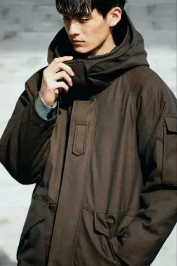 green label relaxing 브라운 다운 자켓