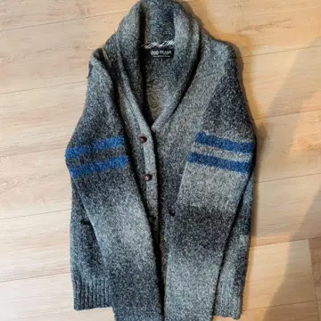 BEAMS 버튼 달린 가디건 그레이 계열