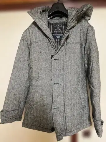 그레이 더플 코트 탈부착 가능 퍼 포함