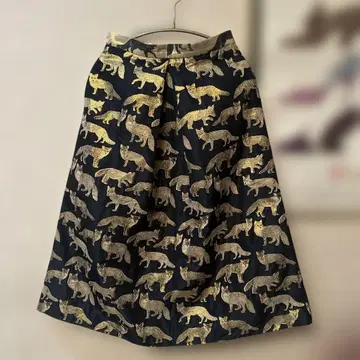 여우 자수 플레어 스커트 네이비 자카드 스커트 파티에도