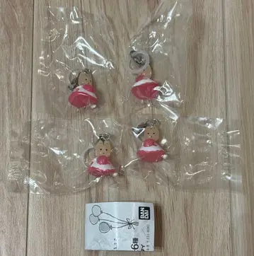 [ 미사용 새상품 ] 가챠가챠 산리오 윳토 메지루시 액세서리