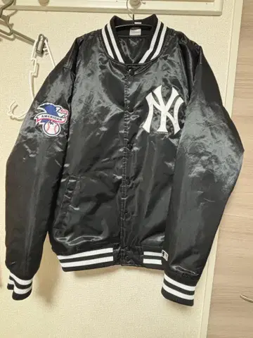 뉴욕 양키스 바시티 자켓 블랙