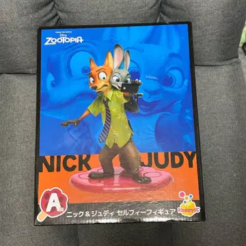 [ 미개봉 ] 주토피아 해피 복권 A상 셀피 피규어